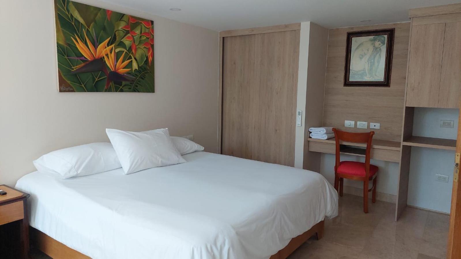 Hotel San Pedro Del Fuerte Medellin Bagian luar foto