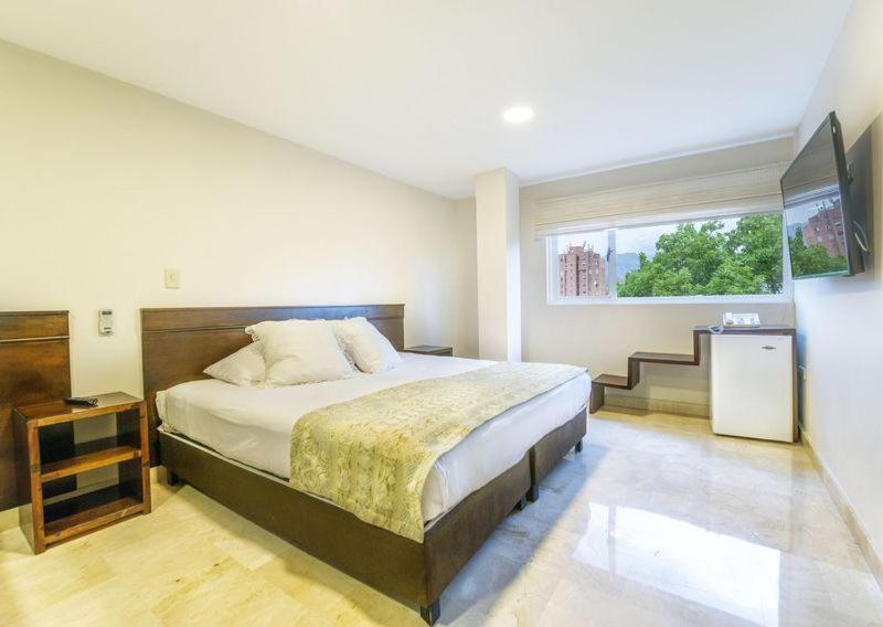 Hotel San Pedro Del Fuerte Medellin Ruang foto
