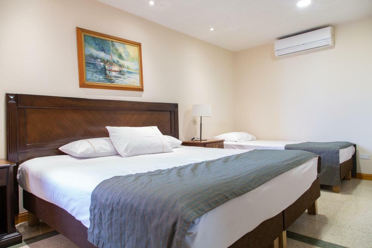 Hotel San Pedro Del Fuerte Medellin Bagian luar foto